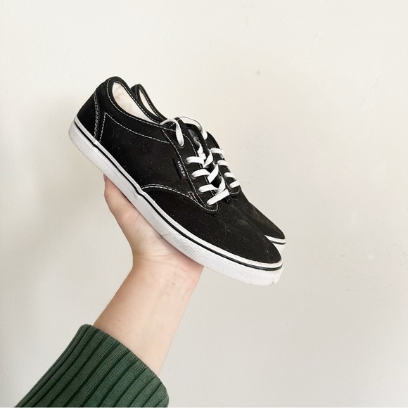 Vans Classic Black Atwood Low Skate Sneakers - Picture 1 of 9